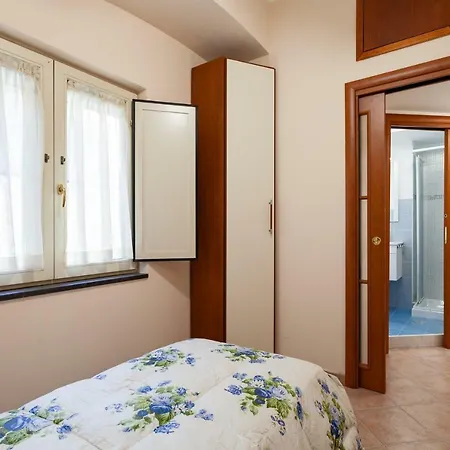 Doris House Apartmán